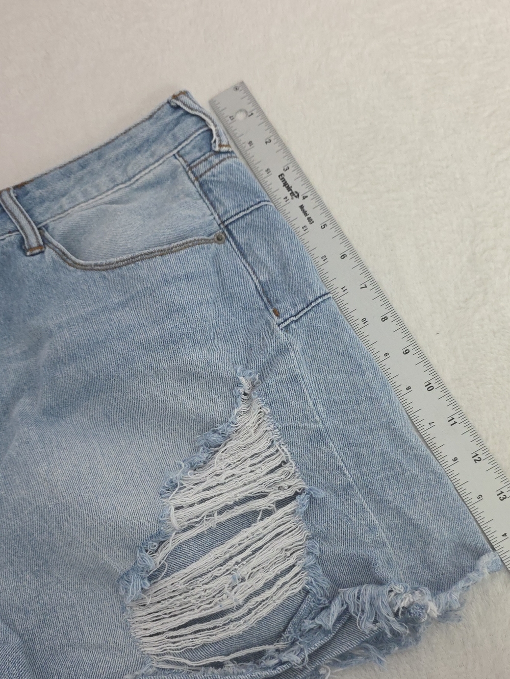 S.O.N.G. Super High Rise Curvy Distressed Denim Shorts Size 15/32 - Picture 8 of 11